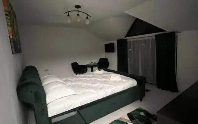 Apartamente 9