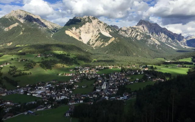 Ciasa Brüscia