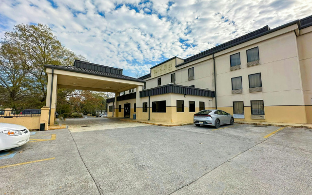 OYO Hotel Rome West GA