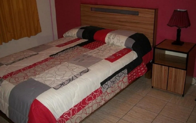 Hostal Hellen Ross