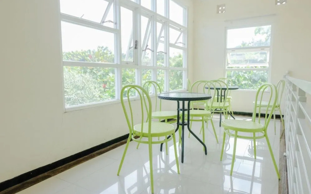 OYO 365 Tya Family Guest House Syariah
