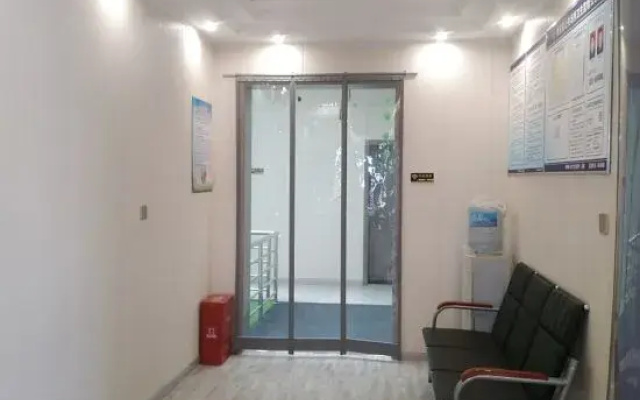 Yijia Hotel