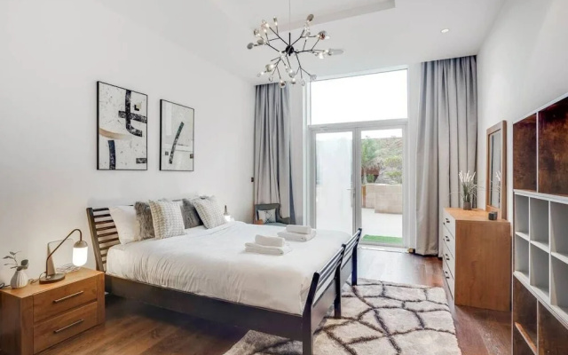 Stunning Apartment w/ Beach Access at The Palm!