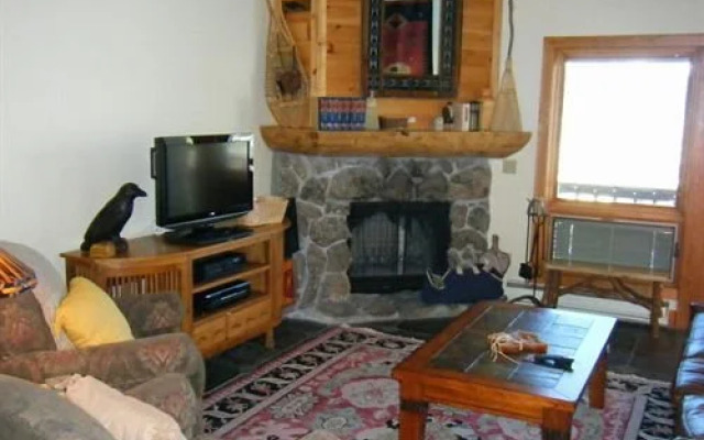 Buttes Condominiums