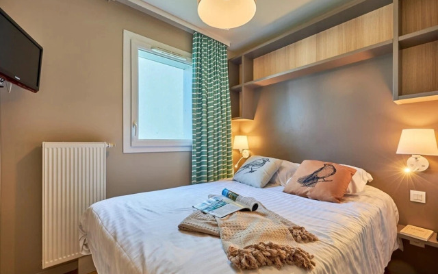 Courseulles Coastal Apartment for 4