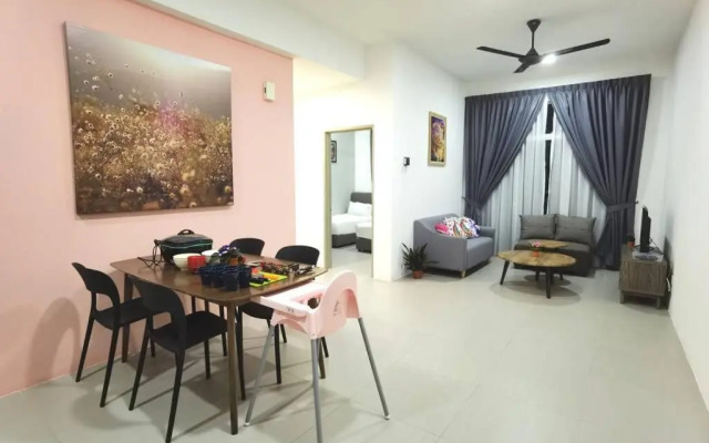 W7Homestay GoldenHill NightMarket