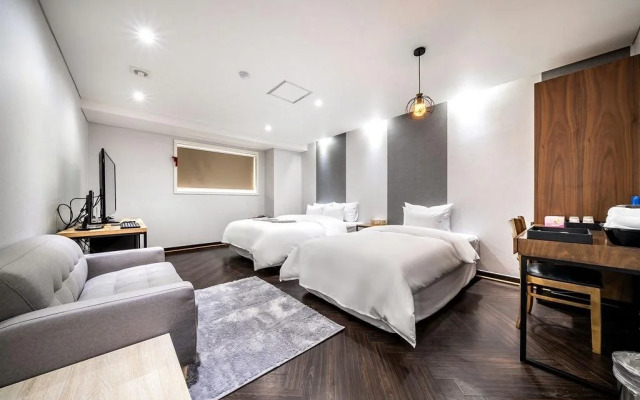 Suwon Grace Hotel