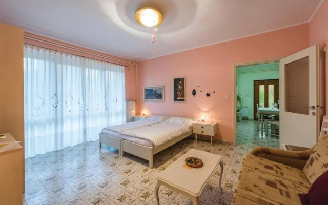 Apartments Ederina 290