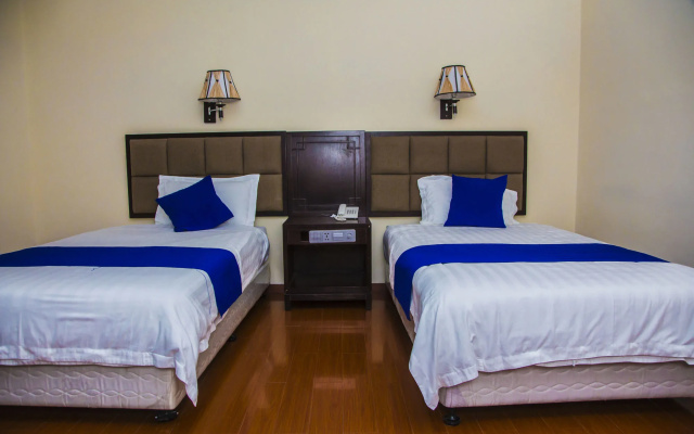 Blue Birds International Hotel