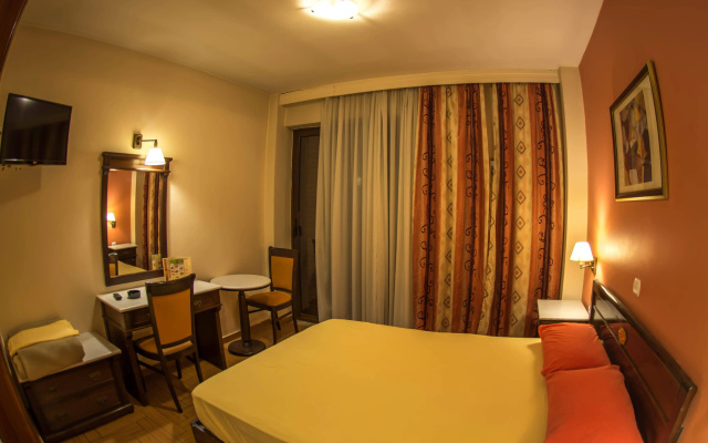 Hotel Chris