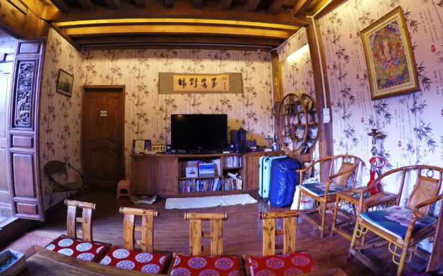 Lijiang Lvyeanjia Inn