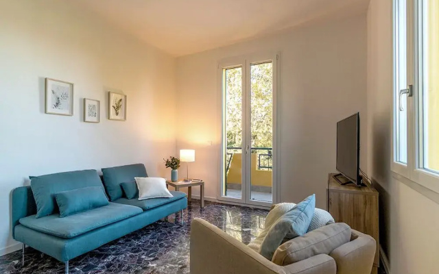 Room-charming Guest Room in Frassino wit