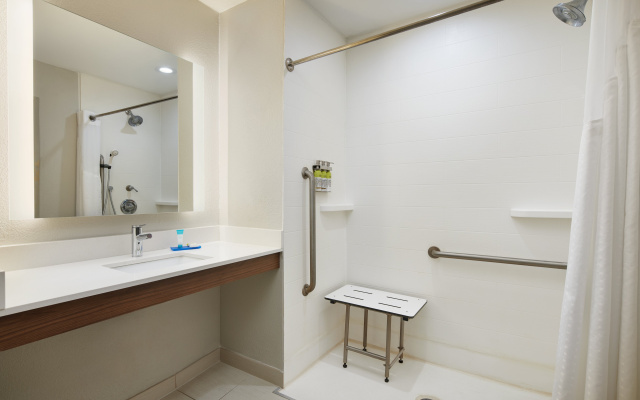 Holiday Inn Express & Suites Bonifay by IHG