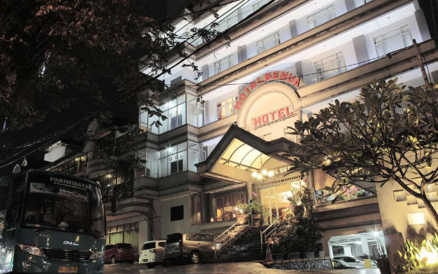Benua Hotel