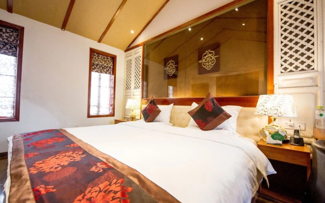 Lijiang Bairui Vacation Hotel