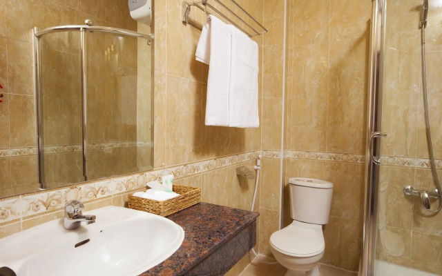 Homefeel CS Hotel