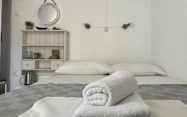 Cristi Rooms