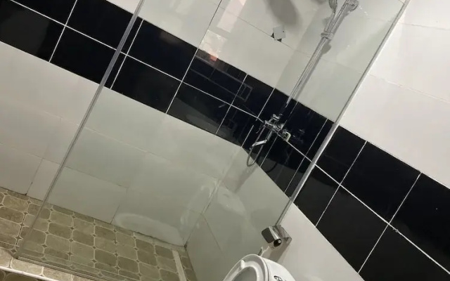 Serob Hotel