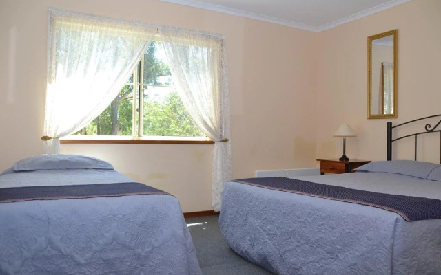 Avoca Cottages