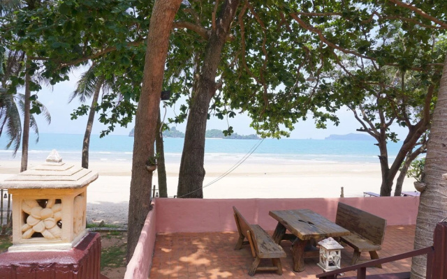 Yaravee Beach and Resort
