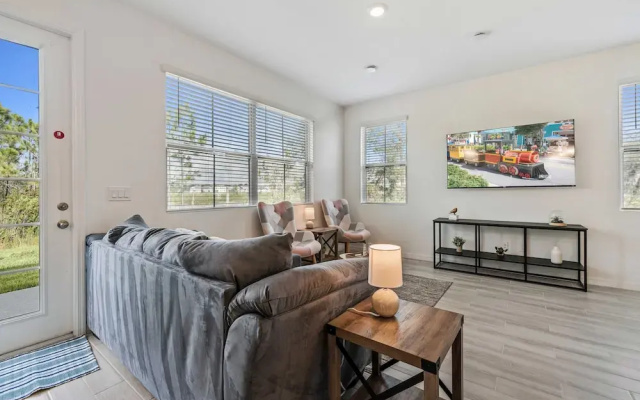 1080 Plantation Lane