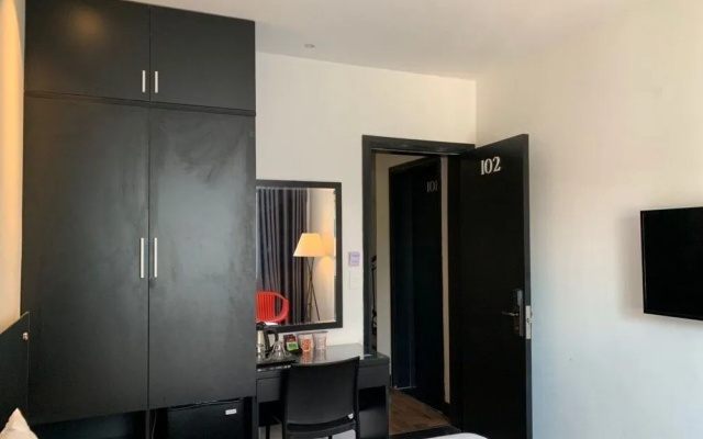 Anh Hong Hostel