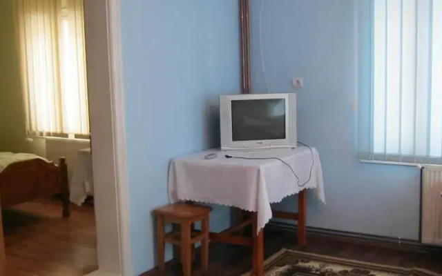 Pensiunea Poienita 2