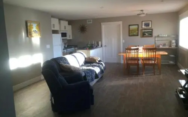 Froese Seeds Bed And Breakfast