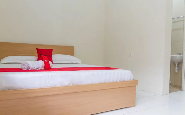 RedDoorz near Universitas Siliwangi Tasikmalaya