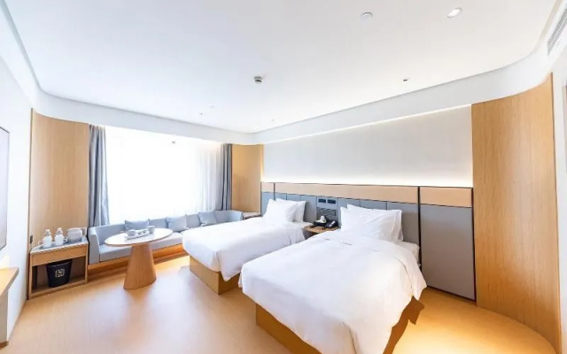 Ji Hotel(Shanghai Dning International Branch)