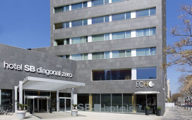 Отель SB Diagonal Zero Barcelona Испания, Барселона - 1 отзыв об отеле, цены и фото номеров - забронировать отель SB Diagonal Zero Barcelona онлайн вид на фасад