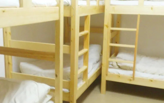 E Cheng Shan Se Youth Hostel
