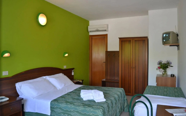 Albergo Residence Villa a Mare