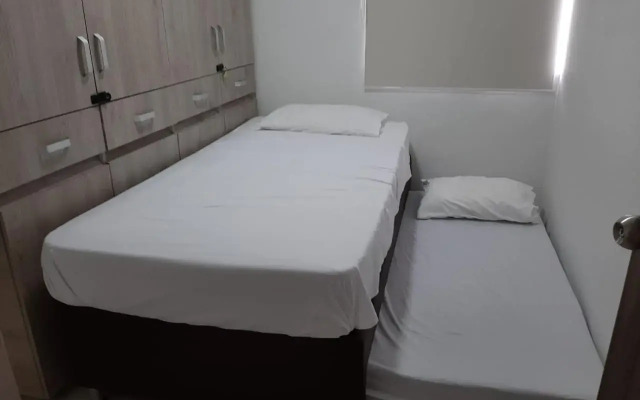 APARTAMENTO AVENIDA CONDINA Primer Piso