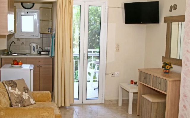Santa Barbara Lakis Apartments