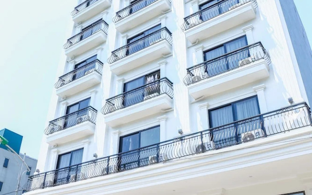 Yên Phong Hotel