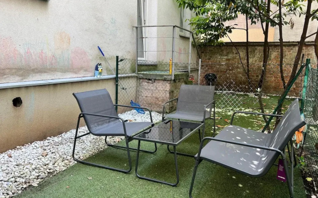 Lovely Studio for 4 with Garden