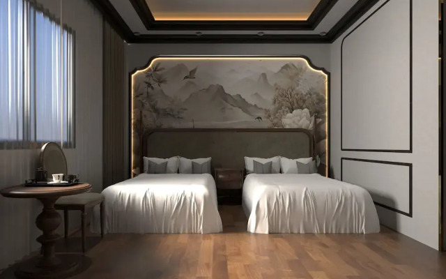Luxury Place Hotel