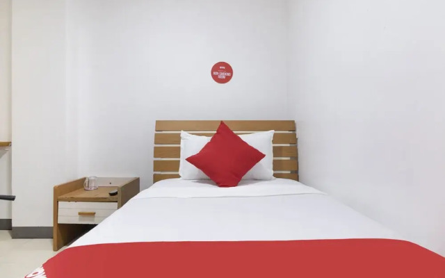 OYO 416 Lucky Hotel