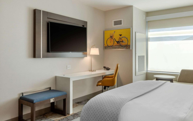 DoubleTree by Hilton Charleston Riverview