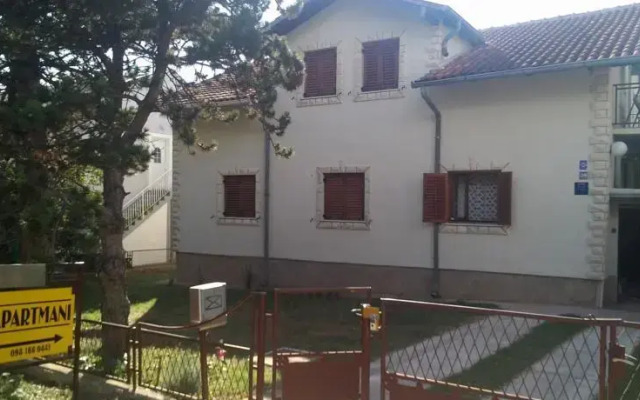 Apartment Amalija