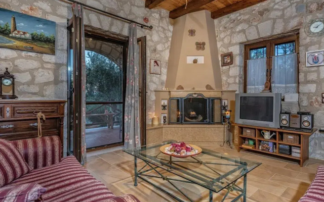 Orfeas Villa