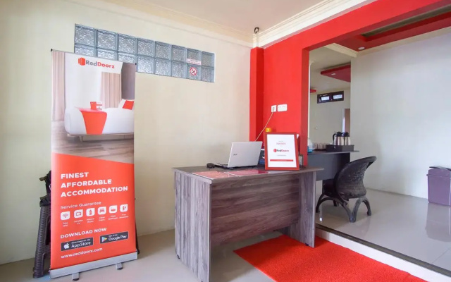 RedDoorz near Taman Kota Ternate