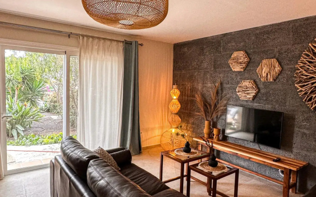 Home2Book Charming Casa Julianna