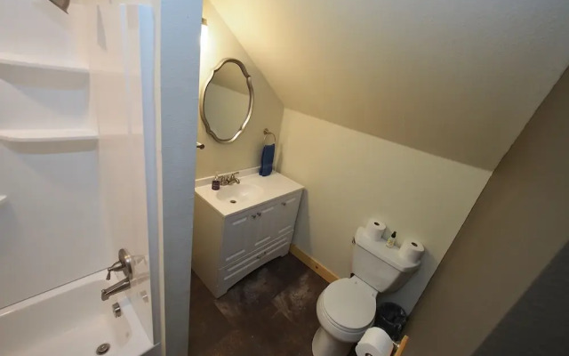 12907 Nathrop - 4 Bedroom Cabin