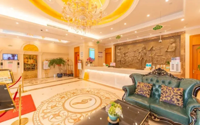 Vienna Hotel (Shanghai Songjiang Mall Miaoqian Street)