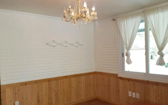 Gwangyang Fine House in Uchi Pension
