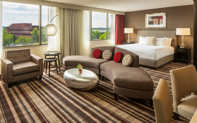 DoubleTree by Hilton Hotel Largo/Washington DC