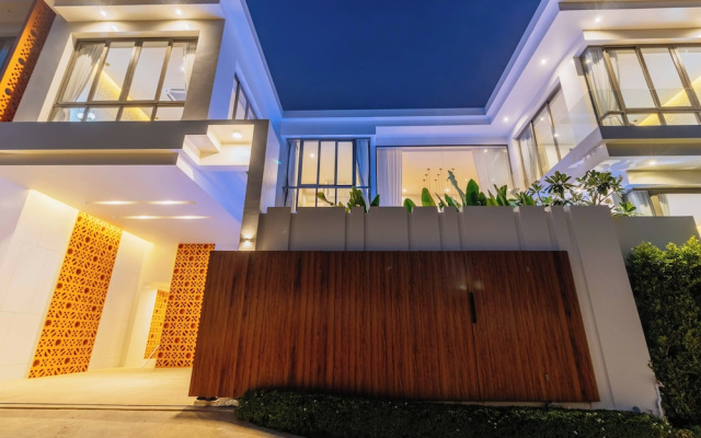 4BR Pool Villa Near Bang Tao Beach V301