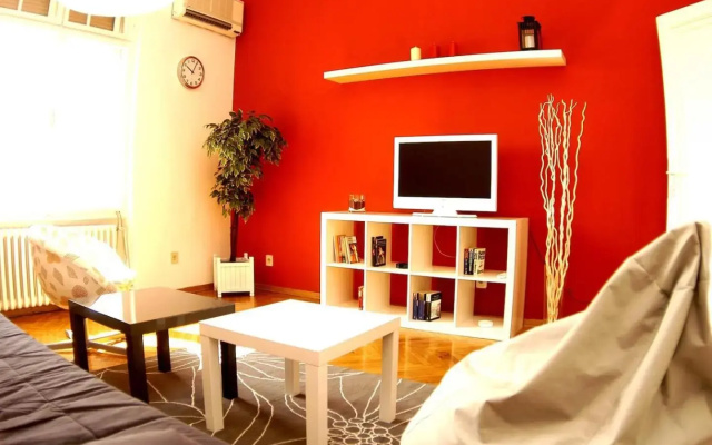 Bridge apartment